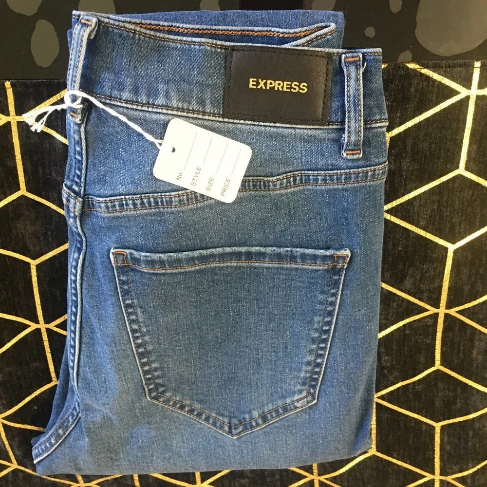 EXPRESS - Picture 1 of 7